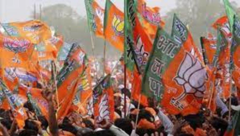 बंगाल में मतदान के बीच हिंसा, हुगली में भाजपा समर्थक की पत्नी की पीट-पीटकर हत्या