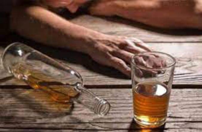 उत्तर प्रदेश में शराब पीने से आठ लोगों की मौत, पुलिस मामले की कर रही जांच