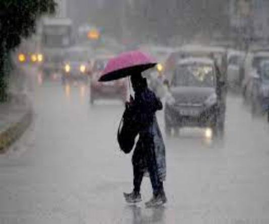 देश के इन हिस्सों में भी बरस रहे बदरा; मौसम विभाग ने जारी किया अलर्ट