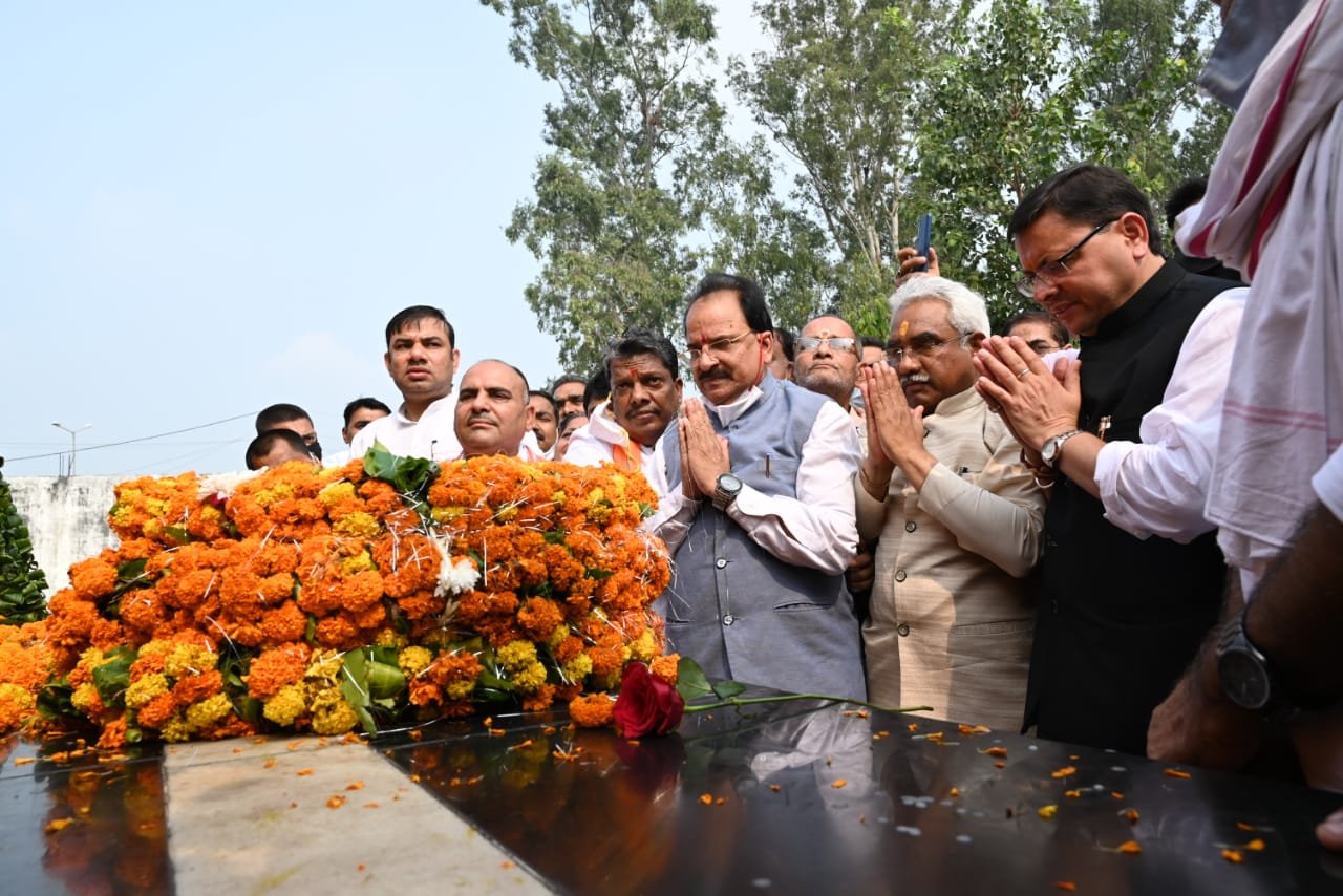 मुख्यमंत्री श्री पुष्कर सिंह धामी ने राज्य आंदोलनकारी शहीदों की पुण्य स्मृति पर अर्पित की श्रद्धांजलि।