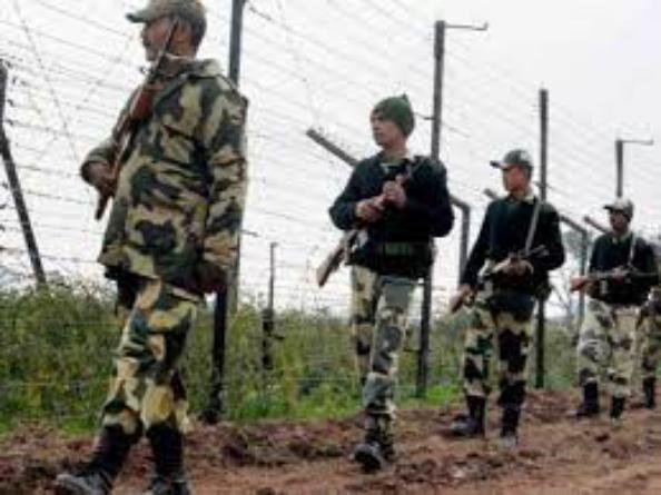 केंद्र द्वारा बीएसएफ का अधिकार क्षेत्र बढ़ाने के फैसले का राज्य कर रही विरोध
