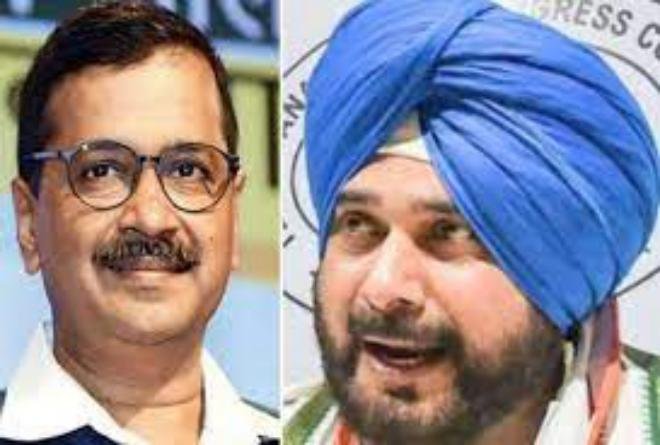 दिल्ली के मुख्यमंंत्री अरविंद केजरीवाल ने पंजाब कांग्रेस के अध्यक्ष नवजोत सिंह सिद्धू की जमकर तारीफ की