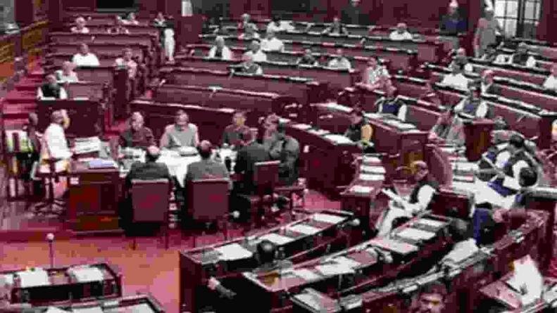 संसद के शीतकालीन सत्र में लगातार विपक्ष सरकार पर बोल रहा हमला, दोपहर दो बजे तक स्थगित