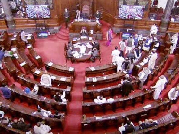 विपक्षी दलों ने आज सांसदों के निलंबन के विरोध में मार्च निकालने की घोषणा की