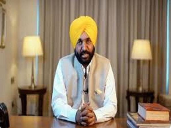 भ्रष्टाचार के खिलाफ भगवंत मान का बड़ा कदम, लोगों की शिकायत के लिए CM जारी करेंगे हेल्पलाइन नंबर