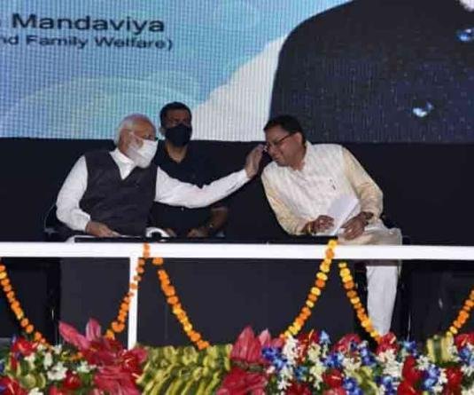 अपनी कैबिनेट के साथ परेड ग्राउंड में शपथ लेंगे पुष्कर सिंह धामी, पीएम मोदी भी होंगे शामिल