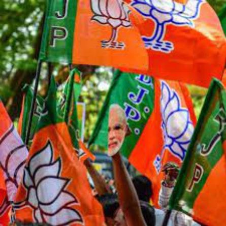 उत्तराखंड में आए रुझान में भाजपा ने कांग्रेस को पीछे छोड़ते हुए बढ़त बना ली