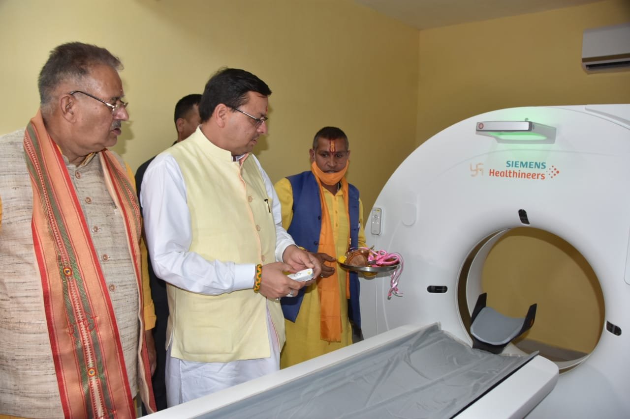 मुख्यमंत्री पुष्कर सिंह धामी ने मसूरी में राजकीय उप चिकित्सालय  उपकरणों का लोकार्पण किया