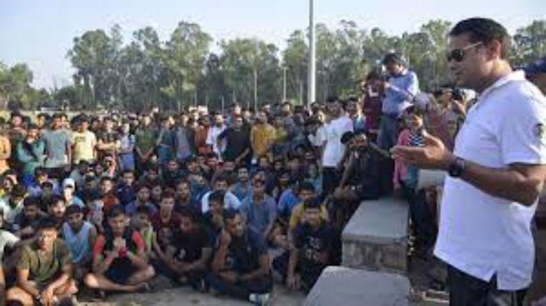 अग्निपथ योजना को लेकर चल रहे आंदोलन को लेकर उत्तराखंड पुलिस विभाग ने कोचिंग संस्थानों पर भी निगाह रखनी शुरू की