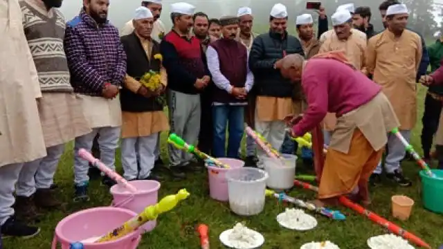 दो साल बाद दयारा बुग्याल में अगस्त में खेली जाएगी मक्खन-मट्ठे की होली