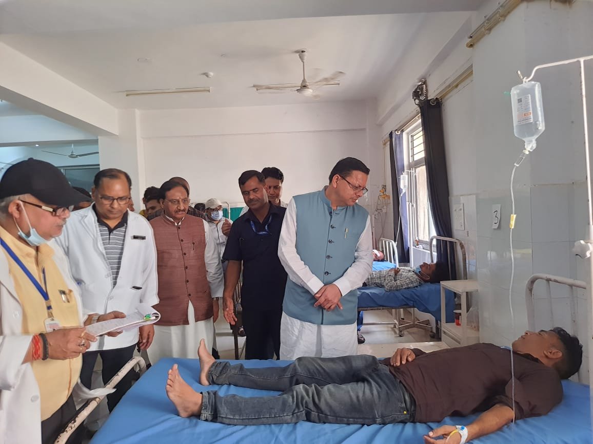 सभी कार्यक्रम रद्द कर मुख्यमंत्री पुष्कर सिंह धामी पहुंचे कोटद्वार