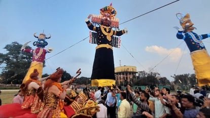 विजयादशमी का त्योहार उत्तराखंड में उत्साह के साथ मनाया गया