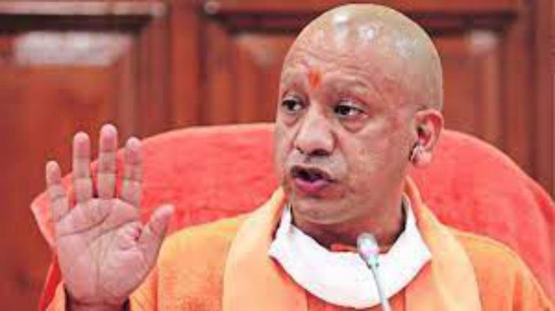 क्रिसमस की तैयारियों के दौरान कानून व्यवस्था की समीक्षा बैठक के दौरान मुख्यमंत्री योगी ने सख्त निर्देश देते हुए कहा क्रिसमस की आड़ में मतांतरण न होने पाए