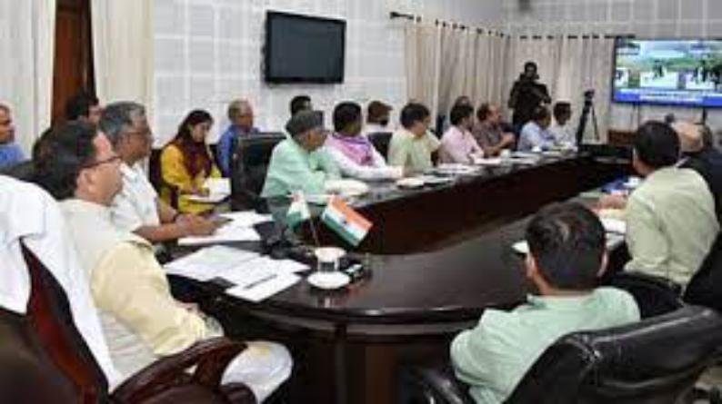 निकायों और पंचायतों पर मेहरबान सरकार ने की धन वर्षा