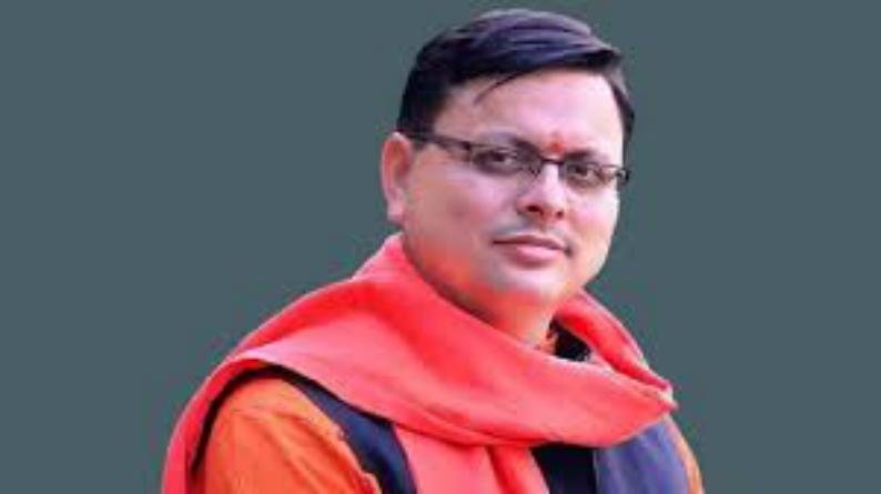 सीएम धामी से कार्रवाई की गुहार लगाने पहुंचीं महिला को पुलिस ने हिरासत में लिया