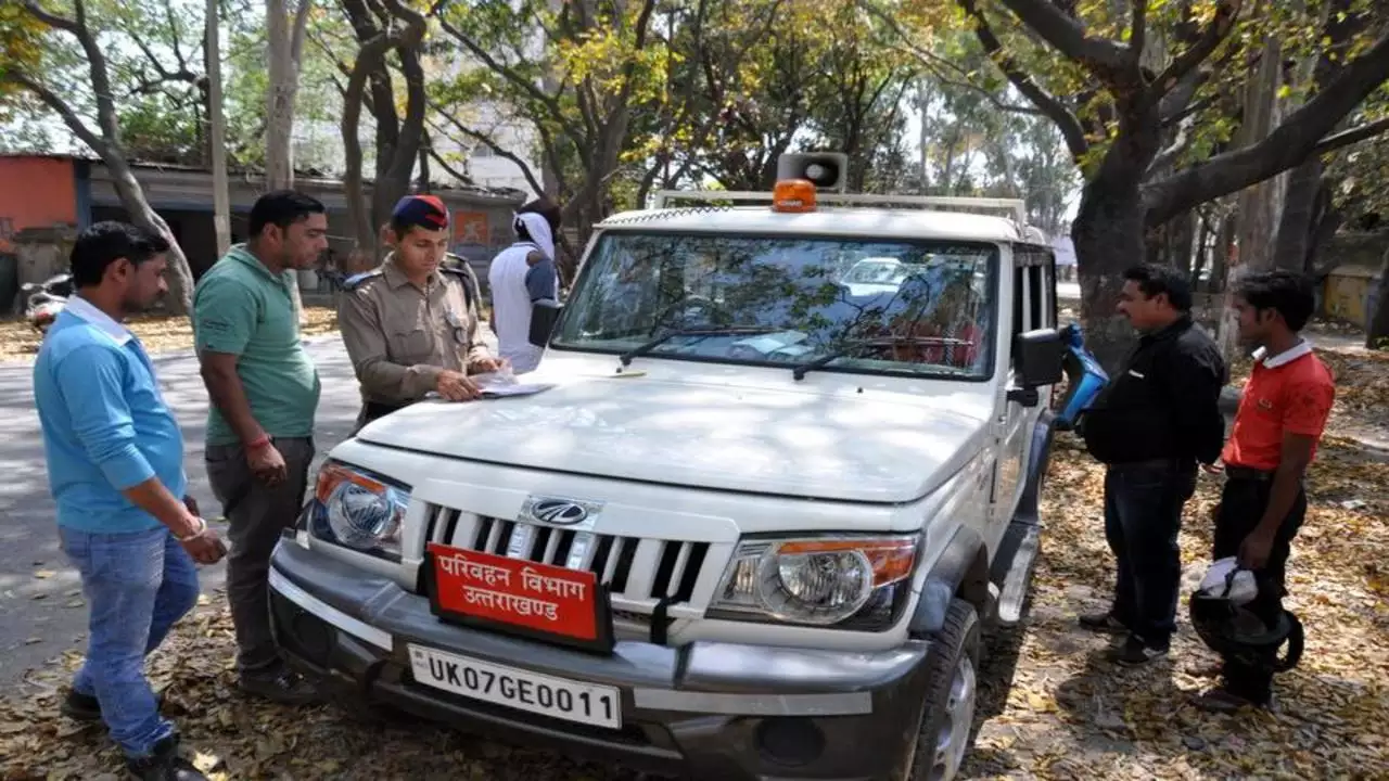एक लाख किमी चलते ही सरकारी मोटरसाइकिल हो जाएगी कबाड़, नया शासनादेश जारी