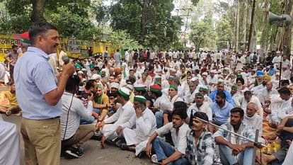 किसान मोर्चा की महापंचायत से लगा शहर में चारों तरफ जाम