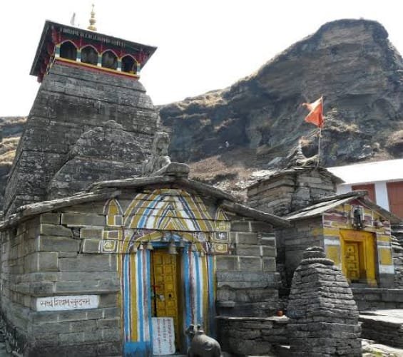 तृतीय केदार तुंगनाथ मंदिर के कपाट आज पूर्वाह्न विधि- विधान से शीतकाल के लिए बंद