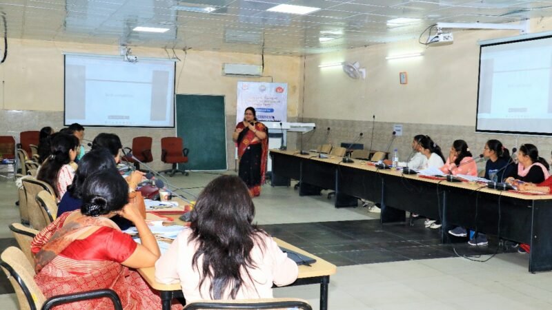 डिलीवरी पॉइंट्स की मेंटरिंग के लिए मेंटरों की दो दिन की प्रशिक्षण कार्यशाला का आयोजन