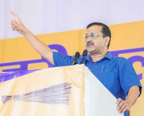 Delhi News: 'इंडिया' गठबंधन को बड़ा झटका: केजरीवाल का दिल्ली की सभी 7 लोकसभा सीटों पर चुनाव लड़ने का ऐलान…