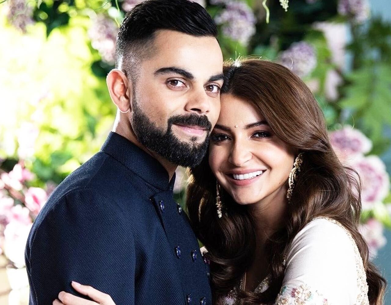 Virat Kohli-Anushka Sharma: दूसरी बार गूंजी विराट-अनुष्का शर्मा के घर किलकारी, जानिए किसको दी जन्म और क्या रखा है नाम?…