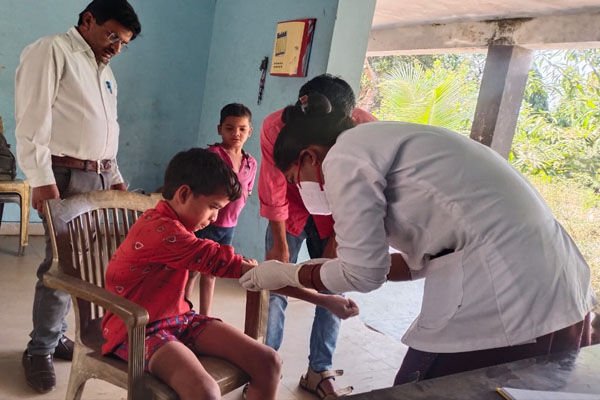 Sukma News: ज़िला प्रशासन की सजगता से गादीरास पोटाकेबिन के बच्चे हुए खसरामुक्त…