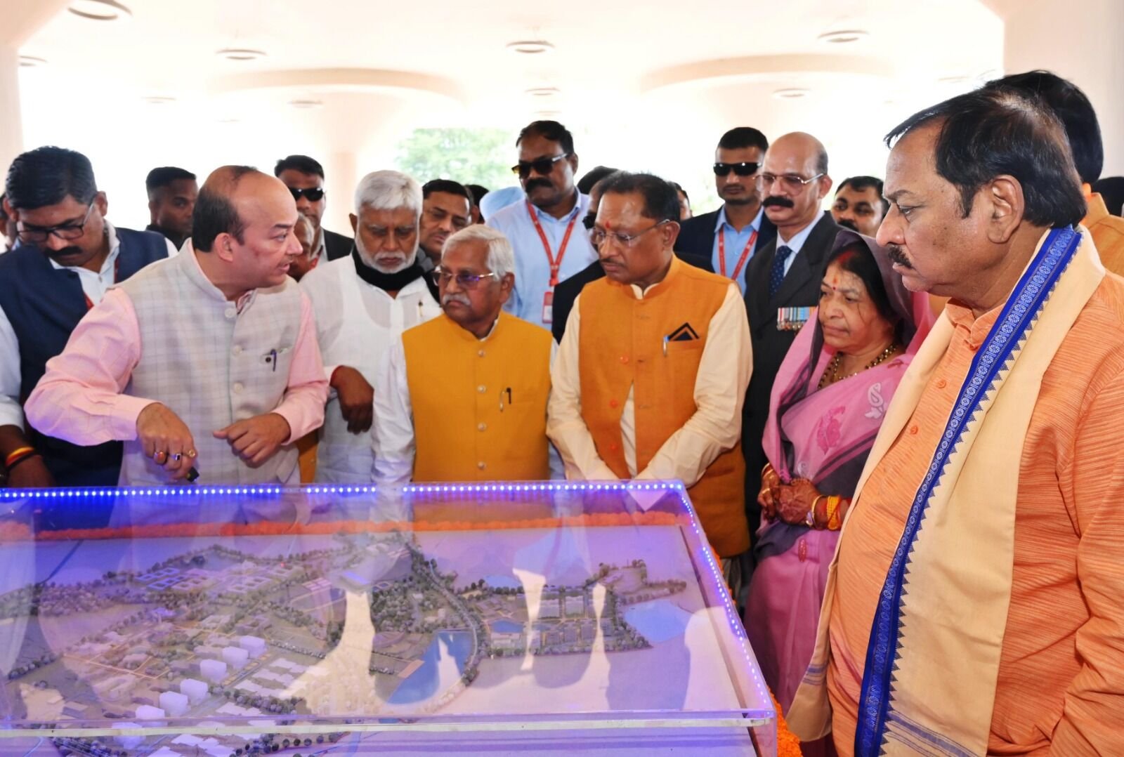 IIT Bhilai: प्रधानमंत्री नरेंद्र मोदी ने छत्तीसगढ़ को दी बड़ी सौगात: इस राष्ट्रीय संस्थान के परिसर को किया राष्ट्र को समर्पित, 2 केंद्रीय विद्यालयों का भी किया उद्घाटन