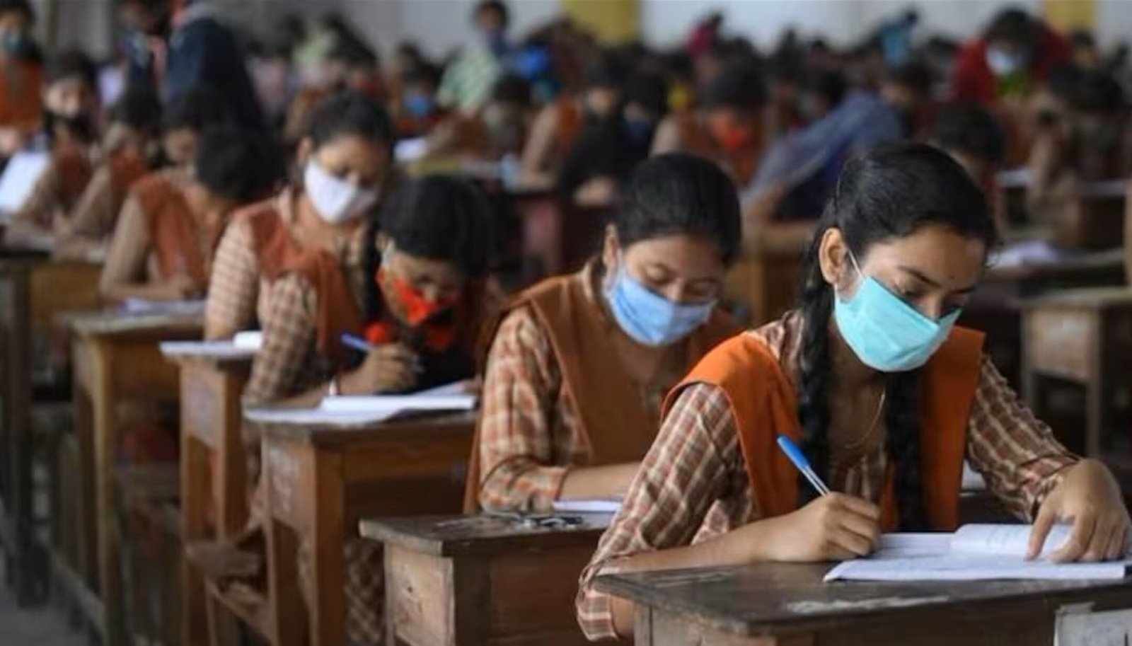 UP Board Exam 2024 New Rules : यूपी बोर्ड एग्जाम 2024 शुरु होने से पहले लागू हुए नए नियम, परीक्षा केंद्रों पर एसटीएफ तैनात