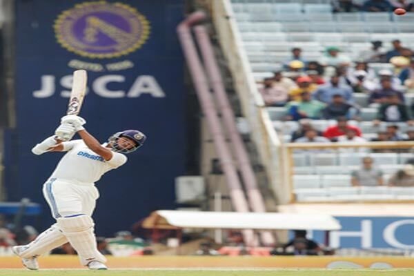Test Match News : जायसवाल का अर्धशतक, भारत के 219/7