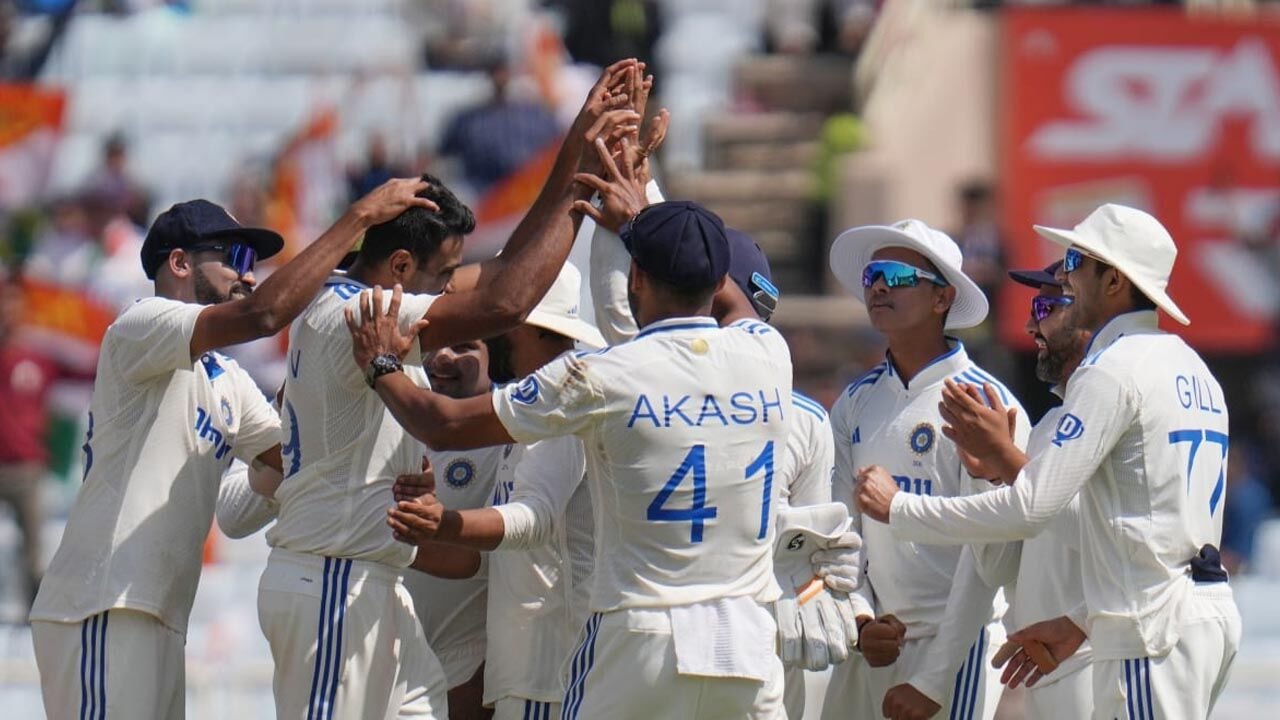 IND vs Eng 4th Test Day 3 Score: टीम इंडिया ने टेस्ट सीरीज में किया अपना कब्जा, चौथा मैच में इंग्लैंड को इतने विकेट से रौंदा कर जीत की हासिल…