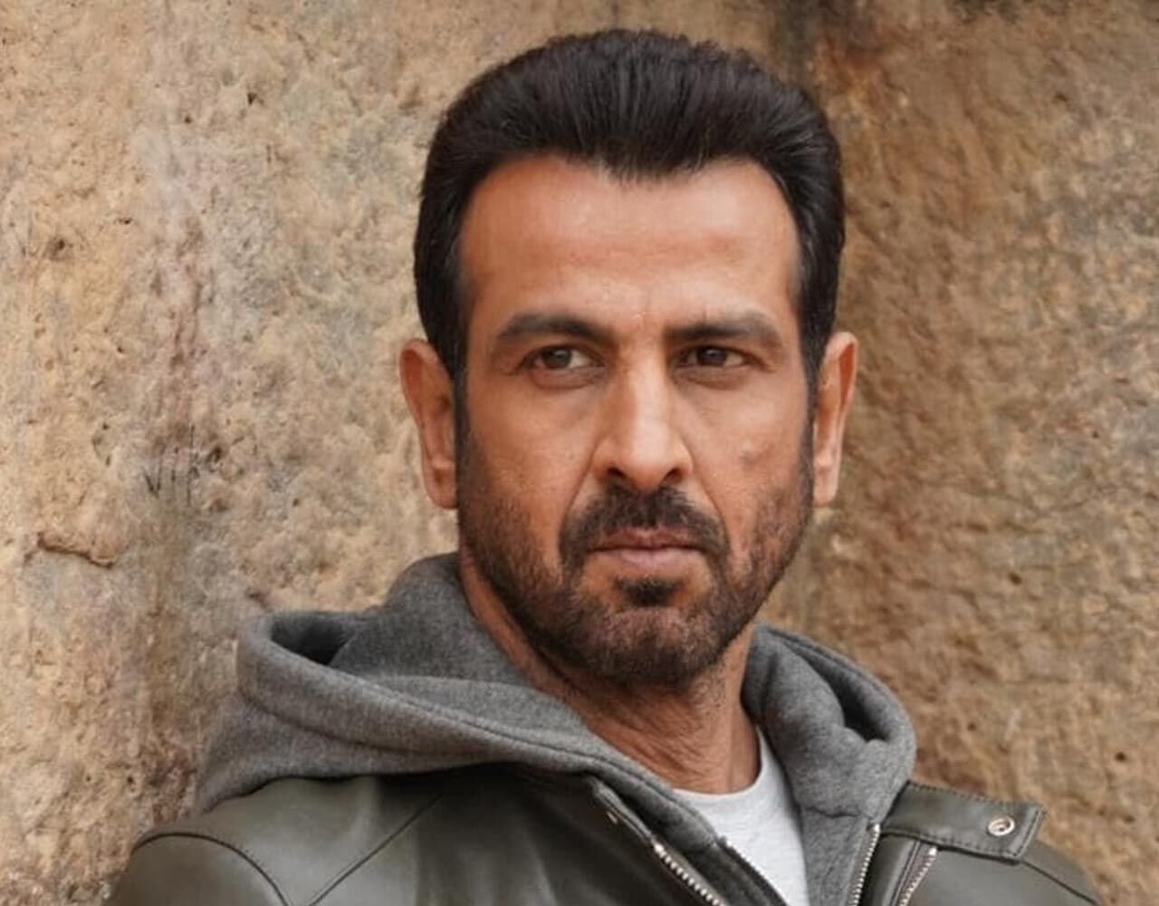 Ronit Roy Gets Angry On Swiggy Rider : स्विगी राइडर के राॅन्ग साइड पर बाइक चलाने पर भड़के एक्टर रोनित रॉय, कहा, मैंने तो लगभग उसे मार ही डाला था…