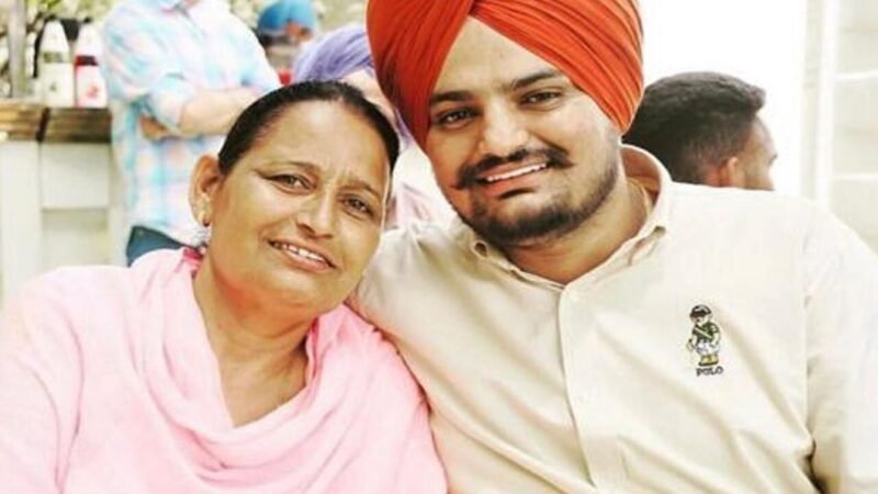 Sidhu Moosewala Mother in Pregnant: प्रेग्नेंट हैं सिंगर सिद्धू मूसेवाला की मां! बेटे की मौत के बाद घर में अब गूंजेगी किलकारी…
