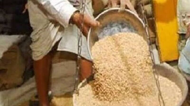 Balrampur News: अप्रैल एवं मई का राशन एकमुश्त किया जाएगा प्रदान