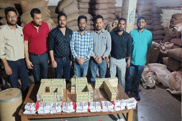 CG में बड़ी कार्रवाई: दुर्ग में अवैध गुटखा फैक्ट्री में जीएसटी विभाग की दबिश, 8 करोड़ रूपए टैक्स जमा करवाया गया…