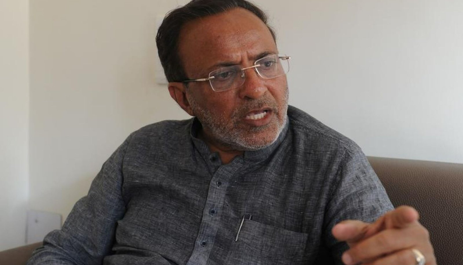 Arjun Modhwadia resign: गुजरात में कांग्रेस को बड़ा झटका, दिग्गज नेता अर्जुन मोढवाडिया ने दिया इस्तीफा