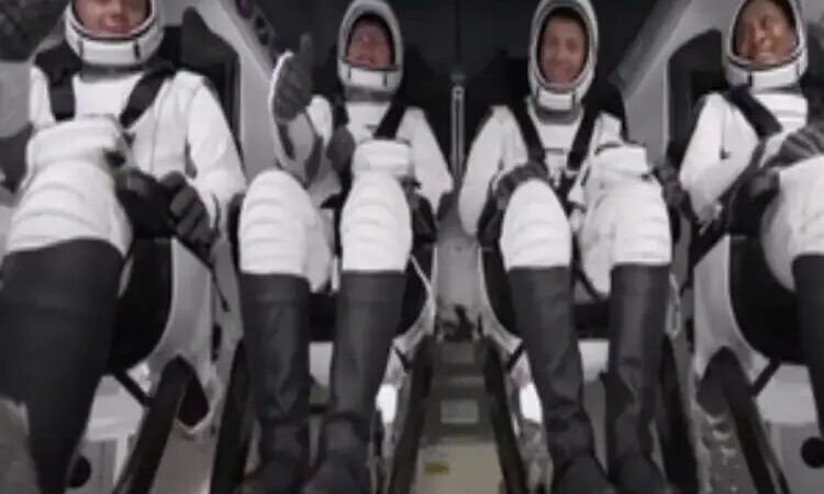 Mission Crew-8: NASA का क्रू-8 मिशन लॉन्च, अंतरिक्ष में भेजे 4 यात्री