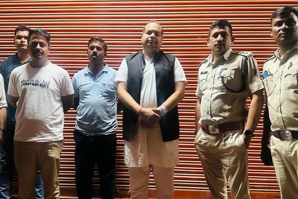 Raigarh News: बीजेपी नेता गोलीकांड: आरोपी आप नेता गिरफ्तार, घटना के बाद दिल्ली भागने का था प्लान, एयरपोर्ट से पकड़ाया