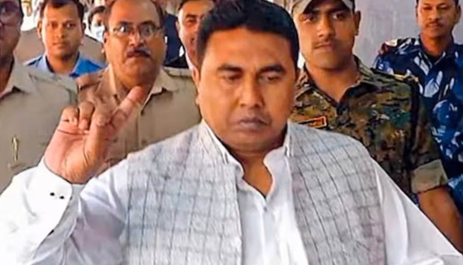 Sandeshkhali Case Update: शाहजहां शेख को पश्चिम बंगाल पुलिस ने CBI को सौंपा, कोर्ट ने दी थी डेडलाइन