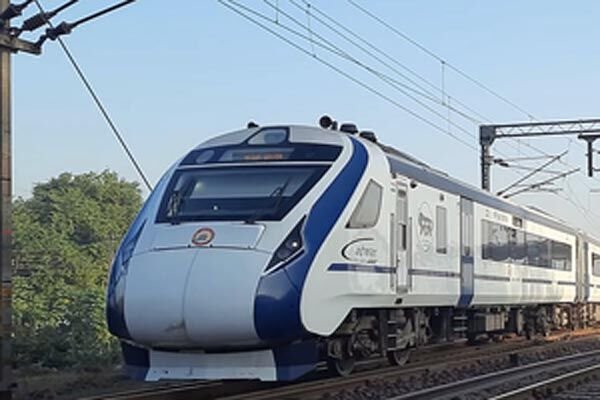Jharkhand News : झारखंड को मिली तीसरी वंदे भारत एक्सप्रेस ट्रेन, 12 मार्च से शुरू होगा परिचालन