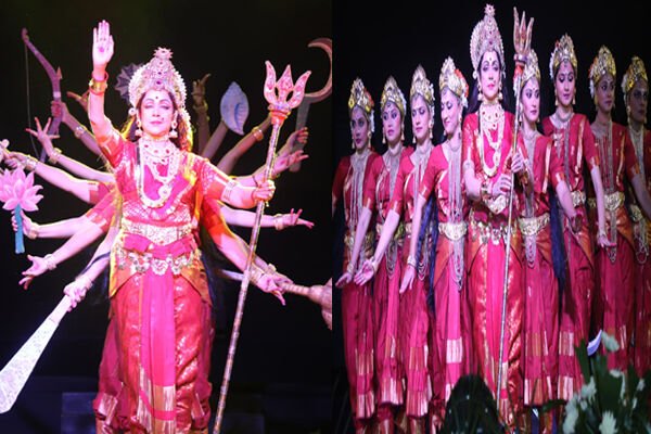 Hema Malini News: उज्जैन में हेमा मालिनी ने शिव-दुर्गा नाटिका की दी प्रस्तुति, माँ सती और नौदुर्गा रूप में आयी नजर, CM मोहन यादव ने भी की तारीफ