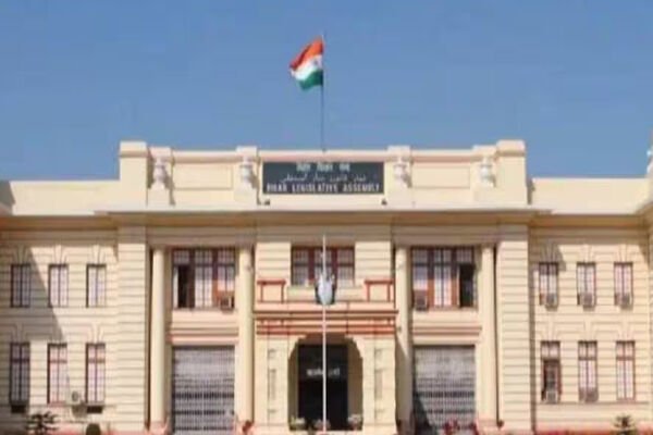 Bihar Politics News: बिहार विधान परिषद चुनाव के लिए प्रत्याशियों की लिस्ट की जारी, RJD ने राबड़ी देवी समेत इन्हें बनाया उम्मीदवार