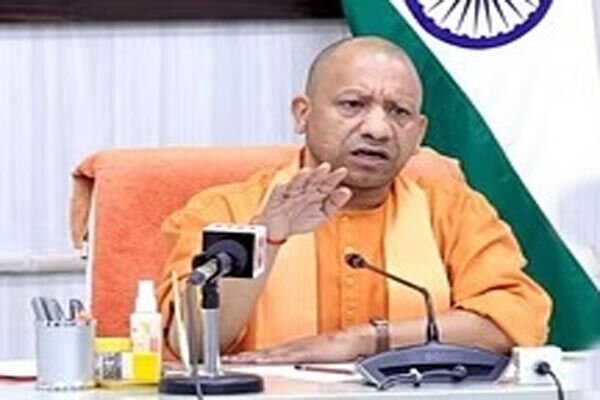 Uttar Pradesh News : शीघ्रता से करें जन समस्याओं का समाधान : सीएम योगी