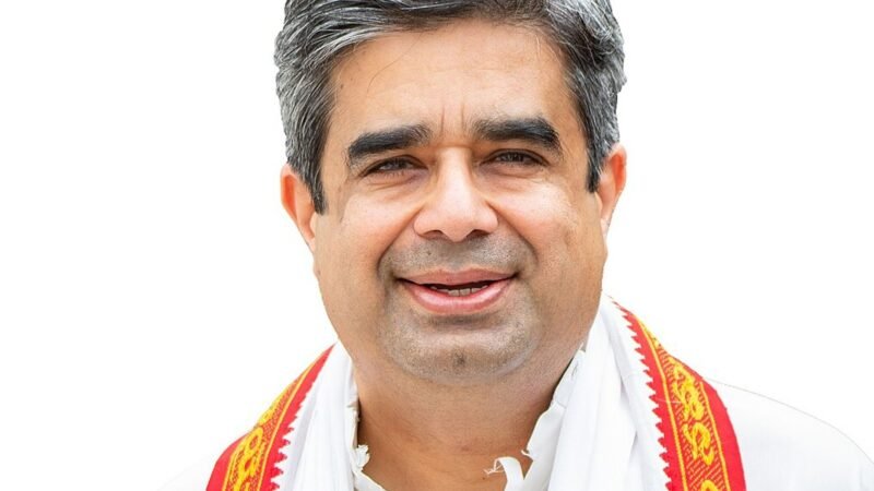 साकेत मिश्रा की जीवनी : Saket Mishra Biography Hindi