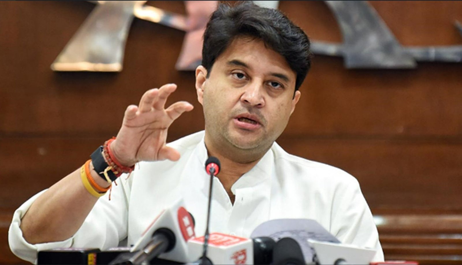 ज्योतिरादित्य सिंधिया की जीवनी : Jyotiraditya Scindia Biography Hindi