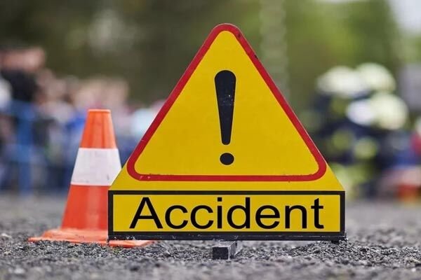 UP News: जौनपुर में भीषण हादसा, ट्रक और कार की टक्कर में 6 लोगों की मौत, 3 की हालत गंभीर…