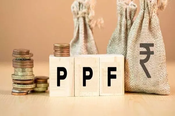 PPF Account: इसमें करें निवेश, मैच्योरिटी पर मिलेंगे 1 करोड़ रुपए, PPF योजना में मिल रहा 7.1 % का ब्याज