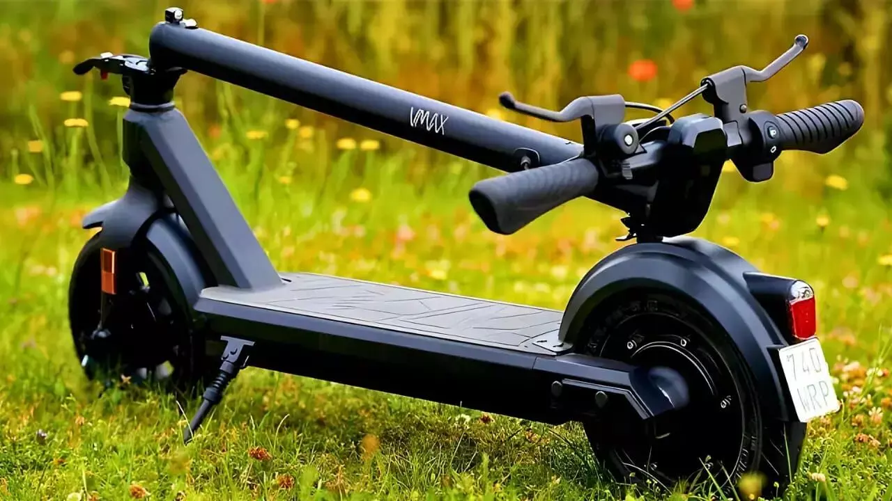 VMax E-Scooters: स्विस कंपनी VMAX ने लॉन्च किए दो नए इलेक्ट्रिक स्कूटर VX2 Extreme और VX5 Pro, जानें खूबियां और कीमत