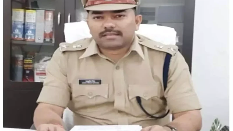 IPS Ashutosh Singh Biography in Hindi: आईपीएस आशुतोष सिंह का जीवन परिचय ( जीवनी), जानिए कौन है छत्तीसगढ़ कैडर के आईपीएस आशुतोष सिंह?