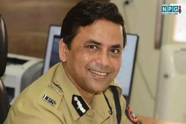 IPS Quaiser Khalid: मुंबई के होर्डिंग हादसे में ADG कैसर खालिद हुए निलंबित, पत्नी की कंपनी के जरिये 46 लाख रिश्वत लेने का आरोप