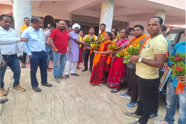 Ramlala Darshan Yojana:  जिले के 12 श्रद्धालु अयोध्या धाम हेतु रवाना